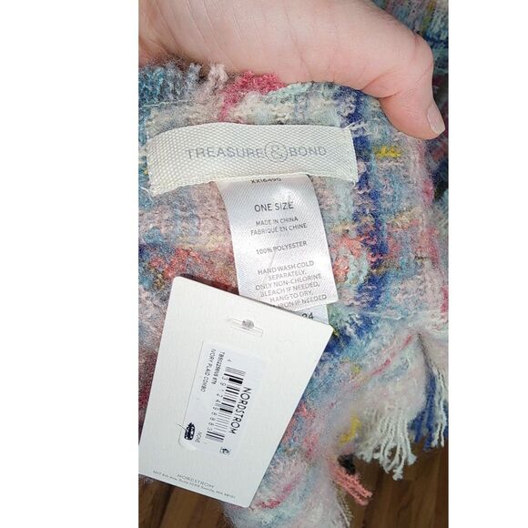 NWT Treasure & Bond Ivory Plaid Combo Fringe Blanket Scarf - Picture 5 of 6